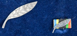 727973-1