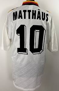 match issued football shirt dfb - Original match-issued DFB player shirt with the number 10 worn by Lothar Matthäus. Prepared for an international match in 1994. The shirt is signed by Lothar Matthäus and comes from the collection of a former DFB employee. Condition AAA; short-sleeved; size L; embroidered DFB crest; Adidas logo; flocked player number; 100% polyester; Adidas; Made in UK; Condition: A - Bild 3