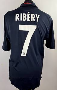 match issued football shirt FC Bayern 2008 - Original match-worn FC Bayern player shirt, No. 7, belonging to Franck Ribéry. Worn during a Champions League match in the 2008/2009 season. Status: ABB. Short-sleeve shirt; Size L; Embroidered club crest; Applied Adidas manufacturer logo; Applied rubberized sponsor logo, club name, player number, and player name; Back number height: 25 cm; Applied Champions League and "Respect" patches; 100% Made in China; The jersey comes from an employee of Bayern Munich. Condition: A- - Bild 3