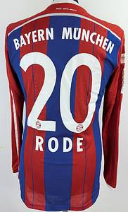  - Original match-issued FC Bayern player shirt, No. 20, belonging to Sebastian Rode. Prepared for the match against Borussia Mönchengladbach on March 20, 2015. The 26th matchday of the 2014/15 Bundesliga season was held under the motto "#StrichDurchVorurteile" (Strike Through Prejudices), serving as a statement in support of integration and diversity. Consequently, a special patch was applied to the sleeve. Status: AAB. Short-sleeve shirt; Size 5; Club crest and Adidas manufacturer logo applied; Sponsor "T...", club name, player number, and player name applied in rubberized print; Back number height: 25 cm; Bundesliga patch and Allianz patch applied in rubberized print; 100% Polyester; Made in Thailand. The jersey comes from an employee of Bayern Munich. Condition: A - Bild 3