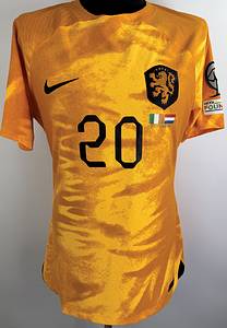 Niederlande - Trikot 2023  | Original match worn Niederlande Spielertrikot mit der Nummer 20 von Teun Koopmeiners. Getragen im EM-2024-Qualifikationsspiel gegen Irland am 18.11.2023 In Amsterdam.Trikot wurde von ihm signiert..Status AAC. - Bild 2