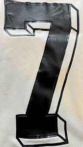  - Original match-worn DFB (German Football Association) player shirt with the number 7, worn by Uli Stielike. Worn in the international match against Turkey on December 22, 1979. The shirt comes from the collection of a former DFB employee. Condition AAB. Long-sleeved jersey; size L; DFB crest sewn on; Erima manufacturer's logo rubberized, player number applied, 100% cotton. Condition: A - Bild 7
