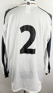  - Original match-issued DFB player shirt with the number 2, worn by Marko Rehmer-Kahn. Prepared for an international match in 2001. The shirt comes from the collection of a former DFB employee. Status ABB Long-sleeved shirt; Size XL; DFB crest sewn on; Adidas logo embroidered, player number rubberized, 100% polyester; Made in England Condition: a - Bild 3