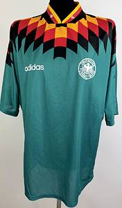 DFB  - Trikot 1994  | Original match worn DFB Spielertrikot mit der Nummer 3 von Christian Ziege. Getragen im Länderspiel gegen Georgien am 06.09.1995 in Nürnberg, .Trikot stammt aus der Sammlung eines ehemaligen DFB-Mitarbeiters. Status AAB. - Bild 2