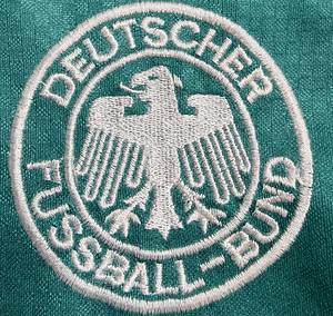 match worn football shirt germany 1994 - Original match-worn DFB (German Football Association) player shirt with the number 3, worn by Christian Ziege. Worn in the international match against Georgia on September 6, 1995, in Nuremberg. The shirt comes from the collection of a former DFB employee. Condition AAB (Available at the time of purchase). Short-sleeved jersey; size L; DFB logo embroidered by hand; Adidas logo in foam; felt match detail; player number applied using the wet flocking process; Adidas Equipment; 72% polyester, 28% triacetate; Made in Portugal; Condition: a - Bild 7