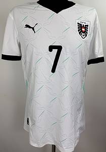 Österreich - Trikot 2025  | Original match worn Spielertrikot der österreichischen Nationalmannshaft mit der Nummer 7 von Marco Arnautovic. Getragen in einem Qualifikationsspiel für die Weltmeisterschaft 2026. Trikot wurde von Arnautovic signiert.Status ABA. - Bild 2