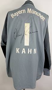 Bayern München  - Trikot 2001  | Original match worn FC Bayern Spielertrikot mit der Nummer 1. Getragen von Oliver Kahn in der Bundesliga-Saison 2000/2001.Trikot wurde von Oliver Kahn signiert. Status ABB:. - Bild 3