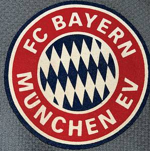 Bayern München  - Trikot 2001  | Original match worn FC Bayern Spielertrikot mit der Nummer 1. Getragen von Oliver Kahn in der Bundesliga-Saison 2000/2001.Trikot wurde von Oliver Kahn signiert. Status ABB:. - Bild 5