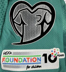 DFB  - Trikot 2025  | Original match issued DFB Spielertrikot mit der Nummer 1 von Oliver Baumann. Vorbereitet für das WM-2026 Qualifikationsspiel gegen die Slowakei am 17.11.2025 in Leipzig.Trikot stammt aus der Sammlung eines ehemaligen DFB-Mitarbeiters.Status: AAB. - Bild 8