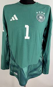  - Original match-issued DFB player shirt with the number 1, worn by Oliver Baumann. Prepared for the 2026 World Cup qualifier against Slovakia on November 17, 2025, in Leipzig. The jersey comes from the collection of a former DFB employee. Status: AAB. Long-sleeved shirt; size 8; DFB logo, rubberized Adidas logo, rubberized player number and name; rubberized 2026 World Cup qualifier patch; flocked Hearts and Foundation patches; Adidas Climacool+; 100% polyester; made in Vietnam. Condition: A - Bild 2