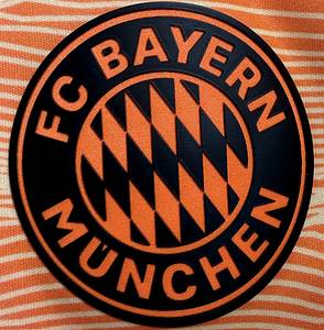 München,FC Bayern  - Trikot 2022  | Original match worn FC Bayern  Spielertrikot mit der Nummer 1 von Manuel Neuer. Getragen in einem Bundesligaspiel in der Saison 2021/2022.Status AAB. - Bild 3