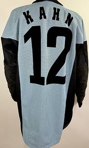  - Original match-issued DFB player shirt, number 12, belonging to Oliver Kahn. Prepared for a match during the 1998 World Cup in France. The jersey originates from the collection of a former DFB staff member. Status: ABB. Long-sleeve shirt; Size XL; DFB logo embroidered; Adidas logo embroidered; Player number and name applied via wet-flock transfer; Match details embroidered; Adidas; 100% Made in Portugal; Condition: A. Condition: A - Bild 3