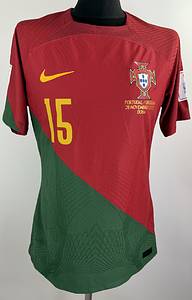 Portugal  - Trikot 2022 WM  | Original match worn  Portugal Spielertrikot mit der Nummer 15 von Rafael Leao. Getragen gegen Uruguay am 28.11.2022 in Doha, während der Fußball Weltmeisterschaft 2022 in Qatar .Trikot stammt aus der Sammlung eines ehemaligen DFB-Mitarbeiters.Status AAB. - Bild 2