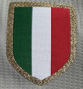  - Original match-worn Juventus Turin player jersey, number 7. Worn by Cristiano Ronaldo in a Serie A match during the 2019–2020 season. Status: ABC. Short-sleeve jersey; Size 7; Club crest and manufacturer logo applied in rubberized material; Sponsor, player name, and number applied in rubberized material; Serie A patch applied in rubberized material; 100% Polyester; Made in Vietnam. Condition: A - Bild 5