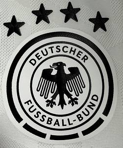 DFB - Trikot 2024 EM  | Original match issued DFB Spielertrikot mit der Nummer 8 von Toni Kroos. Vorbereitet für das Spiel gegen Spanien am 05.07.2024 in Stuttgart. Trikot stammt aus der Sammlung eines ehemaligen DFB-Mitarbeiters. Status:AAB. - Bild 2