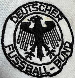 DFB - Trikot 1986 WM  | Original match worn DFB Spielertrikot der mit der Nummer 5 von Matthias Herget. Getragen am 13.06.1986 im Gruppenspiel gegen Dänemark Spiel, in Queretaro. Trikot stammt aus der Sammlung vom deutschen Nationalspieler Matthias Herget. Status:AAA. - Bild 3