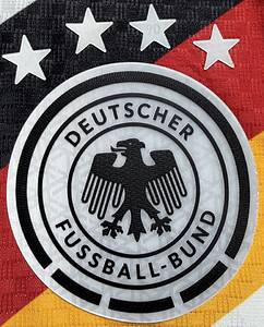 DFB - Trikot 2026  | Original match issued DFB Spielertrikot mit der Nummer 11 von Nick Woltemade. Vorbereitet für das WM-2026 Qualifikationsspiel gegen die Slowakei am 17.11.2025 in Leipzig.Trikot stammt aus der Sammlung eines ehemaligen DFB-Mitarbeiters. StatusAAB. - Bild 4