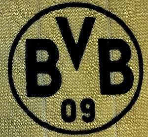  - Original match-worn Borussia Dortmund player shirt, No. 15, worn during the 1989/1990 season by a substitute player. The shirt originates from the collection of Matthias Herget. Status: ABA. Short-sleeve shirt; Size 7/8 (L); Flocked BVB crest; Rubberized manufacturer logo; Back number applied via wet-flock process; 50% Cotton, 50% Polyamide; Made in Yugoslavia. Condition: A - Bild 2