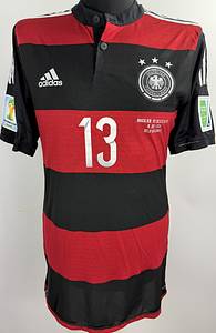 DFB -Trikot 2014 WM Müller,Thomas  | Original match worn / issued DFB Spielertrikot mit der Nummer 13 von Thomas Müller. Getragen / vorbereitet für Thomas Müller das Halbfinale gegen Brasilien am 26.06.2014 in Recife, Brasilien, was die deutsche Nationalmannschaft 7:1 gewann, durch ein Tor von Thomas Müller (1:0). Status AAB. - Bild 7