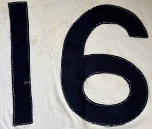 DFB - Trikot 1969  | Original match worn DFB Spielertrikot mit der Nummer 16 aus dem Länderspieljahr 1968/1969.Langarm, Hersteller Umbro. Kommt aus der Sammlung von Willi Schulz. Status:ABA. - Bild 7