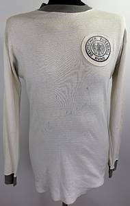 DFB - Trikot 1969  | Original match worn DFB Spielertrikot mit der Nummer 16 aus dem Länderspieljahr 1968/1969.Langarm, Hersteller Umbro. Kommt aus der Sammlung von Willi Schulz. Status:ABA. - Bild 2