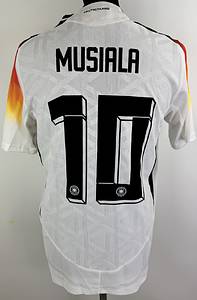 DFB - Trikot 2024 EM Musiala  | Original match issued DFB Spielertrikot mit der Nummer 10 von Jamal Musiala. Vorbereitet für das Spiel gegen Spanien am 05.07.2024 in Stuttgart.Trikot stammt aus der Sammlung eines ehemaligen DFB-Mitarbeiters. StatusAAB. - Bild 2