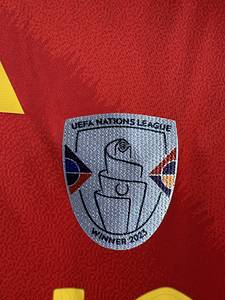 Spanien - Trikot 2024 Yamal  | Original match issued Spanien Spielertrikot mit der Nummer 19 von Lamine Yamal, vorbereitet für das Europameisterschaftspiel gegen Italien am 20.06.2024 in Gelsenkirchen. Status AAB. - Bild 6