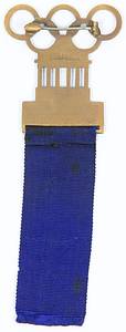 Teilnehmerabzeichen 1936  | Teilnehmerabzeichen „XI.Olympiade Berlin 1936“ nummeriert „4348“ für Athleten Bronze. Blaues Seidenband mit dem Aufdruck "Schwimmen". Hersteller Lauer, Nürnberg, 11x4,5 cm. - Bild 3