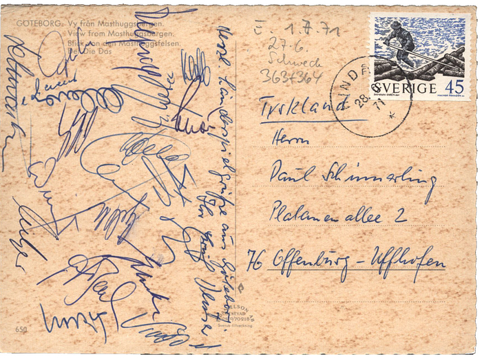 Nationalmannschaft 1971  | Gruß-Postkarte aus Göteborg geschrieben von Erich Deuser vom Länderspiel Schweden - Deutschland (1:0) am 27.6.1971 mit ca. 16 Originalsignaturen der deutschen Nationalmannschaft.