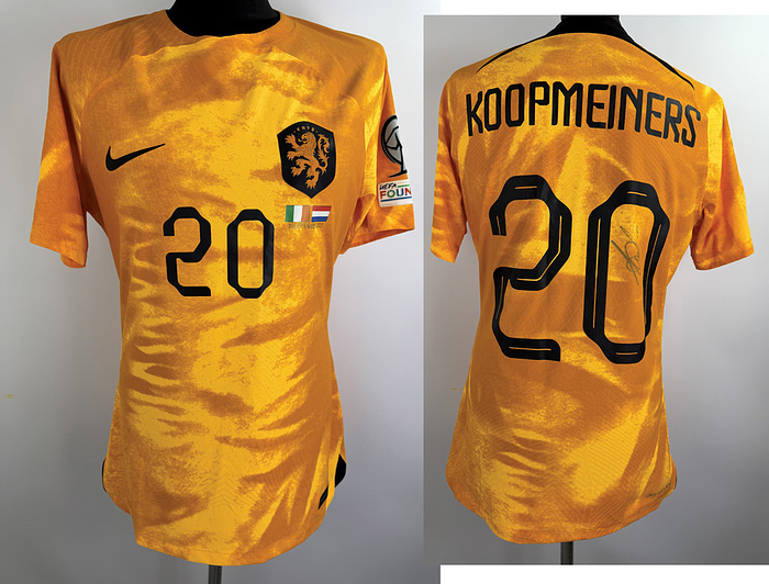  - Original match-worn Netherlands player shirt with the number 20, worn by Teun Koopmeiners. Worn in the Euro 2024 qualifier against Ireland on November 18, 2023, in Amsterdam. The shirt is signed by him. Condition: AAC (Excellent Condition). Short-sleeved jersey; size L; with federation emblem, Nike logo, rubberized player number and name; Euro 2024 qualifier patch, Hearts and Foundation patches flocked on; 100% polyester; made in Thailand; Condition: A
