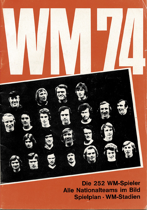  - World Cup 74. The 252 World Cup players. All national teams in the picture. Game schedule. World Cup stadiums. 42 pages with 40 B/W photos. 21x15 cm brochure. Kettwig, Abel Verlag 1974. --Rare preview booklet for the 1974 Football World Cup (German) Condition: C+