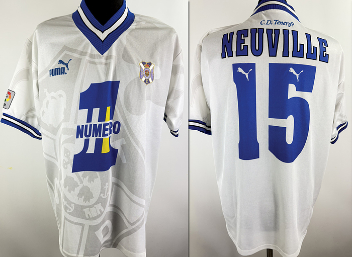 Teneriffa,CD  - Trikot 1996  | Original match worn CD Teneriffa  Spielertrikot mit der Nummer 15 von Oliver Neuville. Getragen in einem Meisterschaftsspiel in der Saison 1996. Dieses Trikot war ein Ausstellungsstück in einem schweizer Sportmuseum. Status ABB