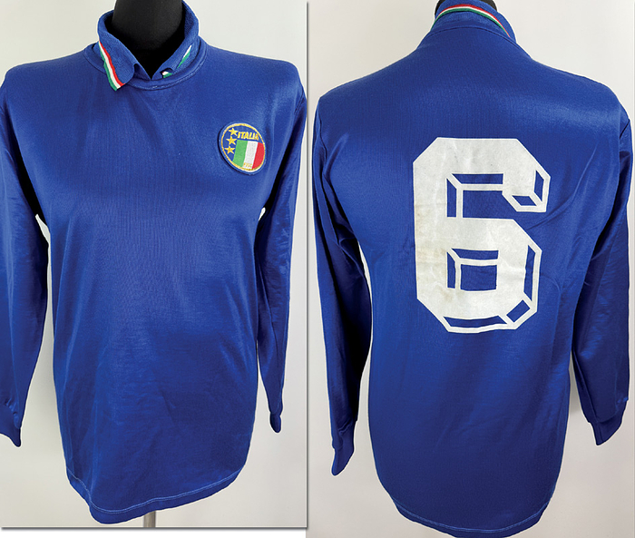 Italien - Trikot 1987  | Original match issued Italien Trikot von Roberto Tricella  aus dem Spiel gegen Deutschland am 18.04.1987. Trikot wurde nach dem Spiel getauscht.Trikot stammt aus der Sammlung von Matthias Herget. Status AAA