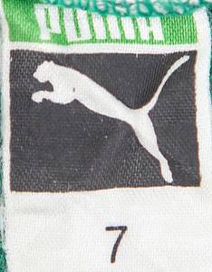 Bremen, Werder - Trikot 82/83  | Original match worn Werder Bremen Spielertrikot mit der Nummer 9 von Rudi Völler. Getragen in einem Bundesligaspiel in 1982/1983. In der Saison 1982/83 wechselte Rudi Völler zum SV Werder Bremen, wo er mit 23 Toren Torschützenkönig der Bundesliga wurde. Zudem erhielt er die Auszeichnung als Deutschlands Fußballer des Jahres. Trikot stammt aus aus dem Umfeld der Familie von Rudi Völler. Status:ABA. - Bild 3