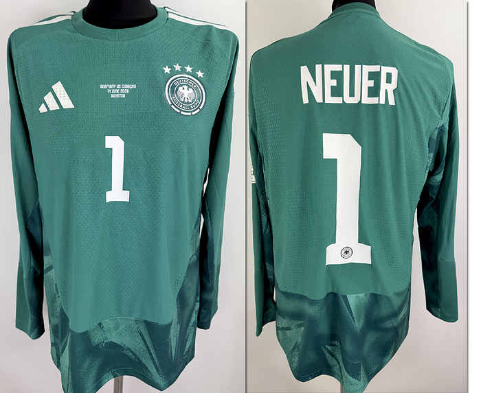 DFB  - Trikot 2026 WM  | Original match issued DFB Spielertrikot mit der Nummer 1 von Manuel Neuer. Vorbereitet für das erste WM-2026 Gruppenspiel gegen Curacao am 14.06.2026 in Houston. Trikot stammt aus der Sammlung eines ehemaligen DFB-Mitarbeiters. Status: AAB