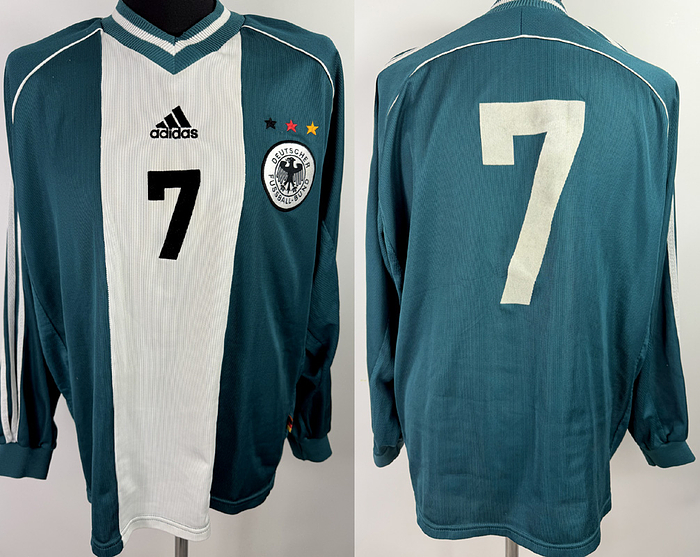 DFB - Trikot 2001  | Original match worn / issued DFB Spielertrikot mit der Nummer 7 von Mehmet Scholl. Vorbereitet für ein Länderspiel im Jahr 2001. Trikot stammt aus der Sammlung eines ehemaligen DFB-Mitarbeiters. Status ABB