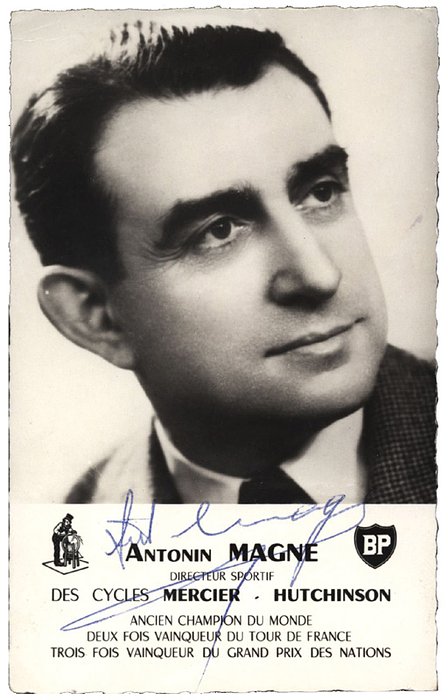 Magne,Antonin  | (1904-1983) S/W-Autogrammkarte mit Originalsignatur von Antonin Magne. Tour de France Sieger 1931, 1934 und Weltmeister 1936. 13x9cm.