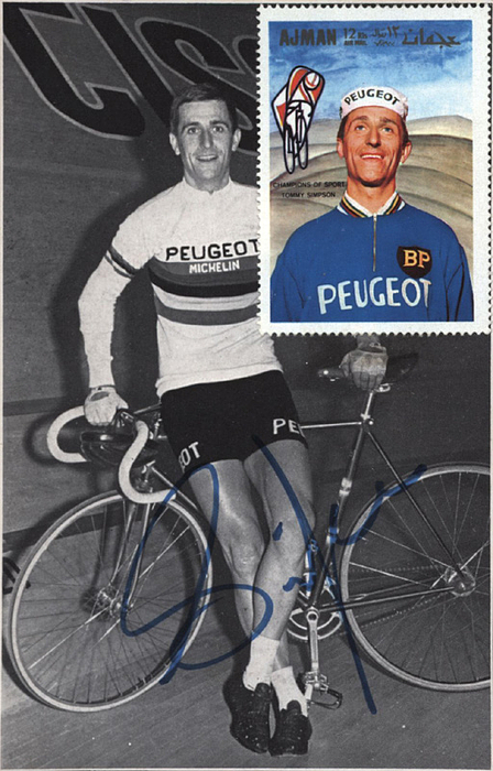 Sorry, no english description is available. ...  -  Condition: A.....Sehr seltener Autograph des Weltmeisters der Straßenprofis. Traurige Bekanntheit erlangte Simpson durch seinen Tod am 13.7.1967 während der Tour de France, bei dem ihm Dopingmissbrauch zum Verhängnis wurde!!! Auf A4-Sammlerblatt montiert. --Auf die Autogrammkarte wurde noch eine farbige Briefmarke mit dem Portrait von Simpson geklebt