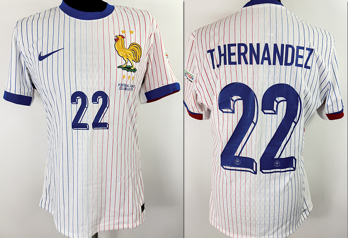 Frankreich - Trikot 2024  | Original match issued Frankreich Spielertrikot mit der Nummer 22 von Theo Hernandez, vorbereitet für das Viertelfinale der Europameisterschaft gegen Portugal am 05.07.2024 in Hamburg. Status AAC