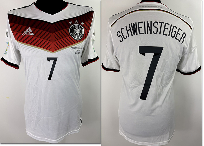 DFB -  Trikot 2014 WM  | Original match issued DFB Spielertrikot mit der Nummer 7 von Bastian Schweinsteiger. Vorbereitet für das WM2014 Viertelfinale Deutschland-Frankreich am 04.07.2014 in Rio de Janeiro, Brasilien, was die deutsche Nationalmannschaft durch das Tor von Mats Hummels gewann. Status: AAB