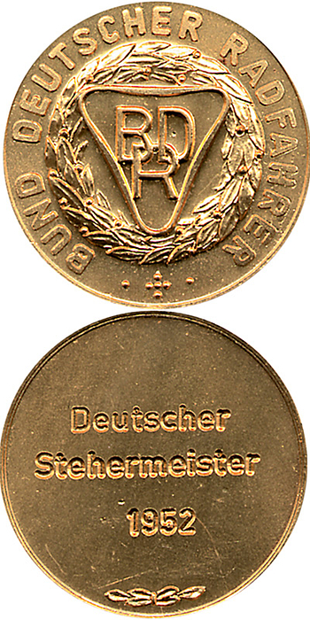 Cycling German Championships 1952. Winner's Medal - "Deutscher Stehermeister 1952". 1st place, bronze, gold plated, size 3,5cm. Ribbon is missing. Condition: A