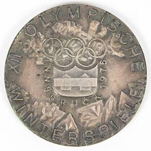  - Participation Medal: Olympic Games Innsbruck 1976: Silver plated bronze. In original presentation box. With corrosion as usual. 5 cm. Condition: B - Bild 2