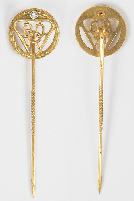 BDR-Abzeichen Gold  | Goldenes Abzeichen mit Diamant "BDR" (Bund Deutscher Radfahrer). Ca. 1960. Gold (gepunzt "333"), 1,5 cm