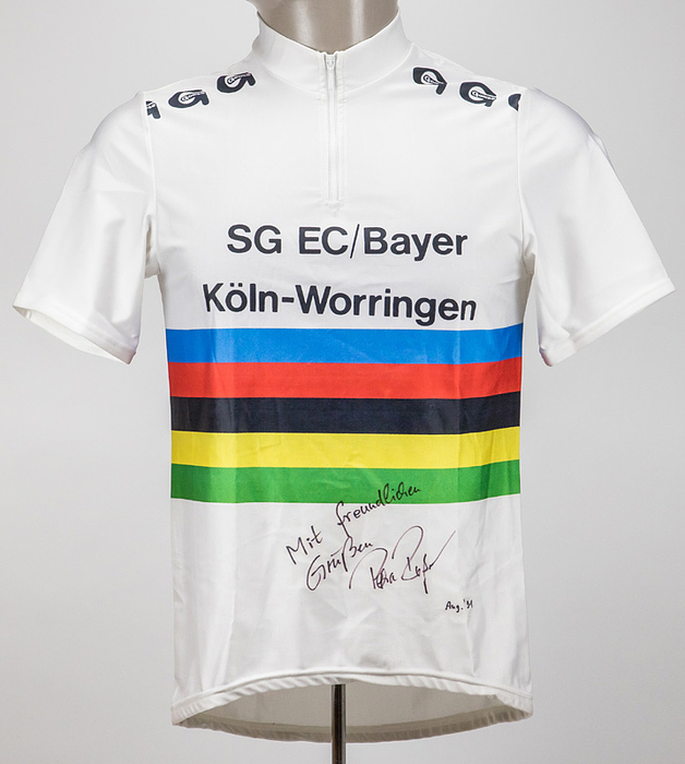 Sorry, no english description is available. ...  -  Condition: A.....Vorbereitet für Petra Roßner 1991. Petra Roßner wurde 1991 Weltmeisterin in der 3000 m Einerverfolgung und 1992 Olympiasiegerin -1991 Archiv Udo Scmidt Arndt (direkt von Petra Roßner), 2010 Einlieferer