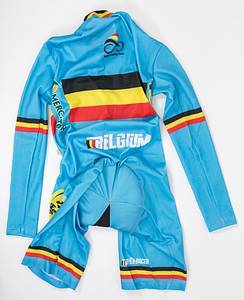 Sorry, no english description is available. ...  -  Condition: A.....Kenny De Ketele wurde 2012 Weltmeister im Zeier Mannschaftsfahren. -Der Einlieferer hat dieses Trikot 2011 direkt von Kenny De Ketele erhalten - Bild 2