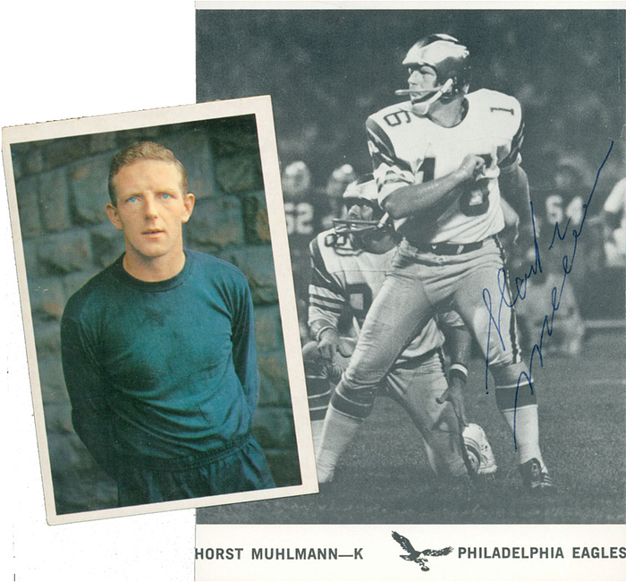 Mühlmann, Horst  | (1940-1991) Autogrammkarte mit original Signatur von Horst Mühlmann, Bundesligaspieler von Schalke 04 von 1961 - 1966 (69 BL-Spiele). Von 1968 -1977 Profi in US - NFL.  Er war erster in Deutschland geboren Profi in der NFL, 14x10,5 cm