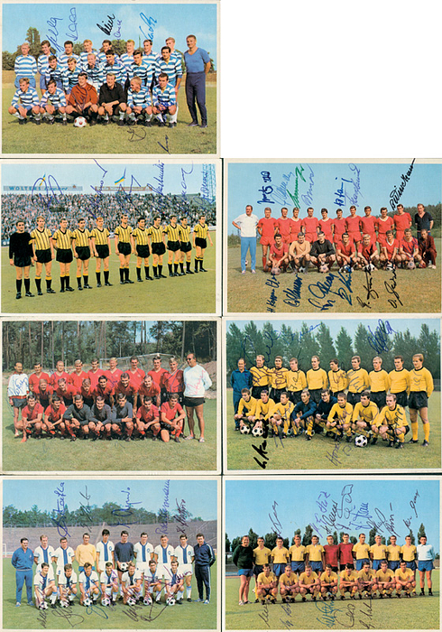Sammelbilder-Bergmann 68  | 7 Mannschaftskarten von Bergmann aus der Serie "Fußball: 5 Jahre Bundesliga, Radsport aus aller Welt, Olympia-Vorbereitung." (1968). Mit ca 90 original Signaturen der Spieler, je 15x10,5 cm