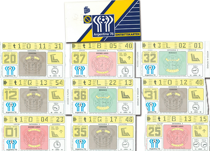  - World Cup 1978: 9 tickets from the 1978 Football World Cup in Argentina and a German cardboard ticket folder, 20 x 9.5 cm and 20.5 x 11 cm. Condition: A-B
