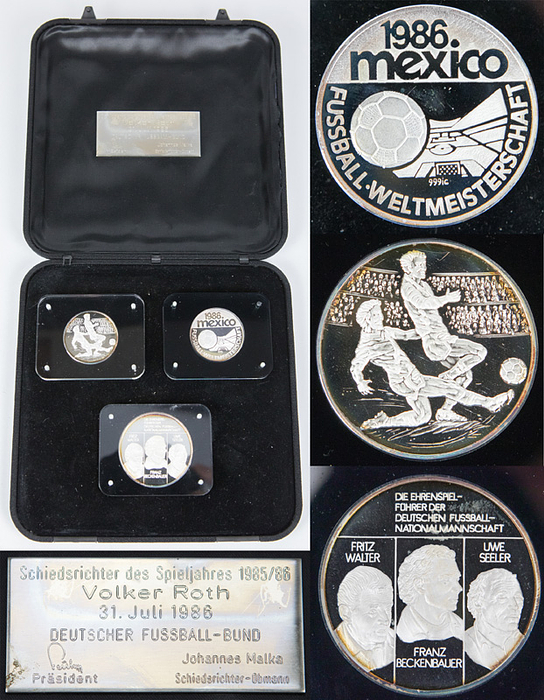 Sorry, no english description is available. ...  -  Condition: A-.....Medaille leicht angelaufen, Gelenk der Kassette lose