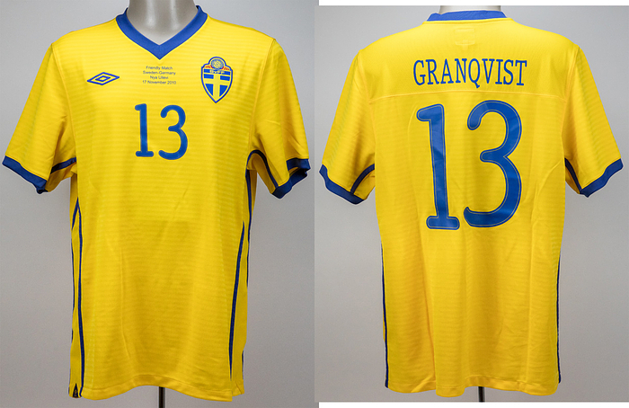 Schweden - Trikot 2010  | Original match worn / issued Spielertrikot von Schweden mit der Rückennummer 13. Getragen von Granquist am 17.11.2010 im Freundschaftsspiel gegen Deutschland (0:0). Status:AAB.